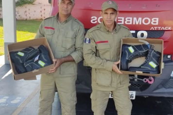 Aquisição de 20 (vinte) pares de botas – EPI’s